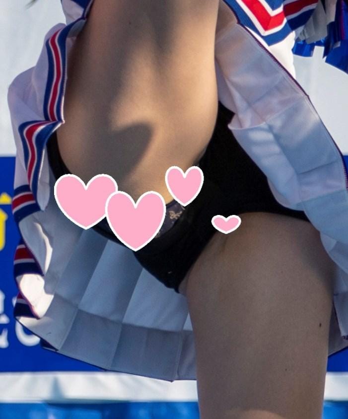 【写真高画質】チア２７　【悲報】黒スパッツだと思ったがよく見たらはみパンしていた件Part.1 Kの者