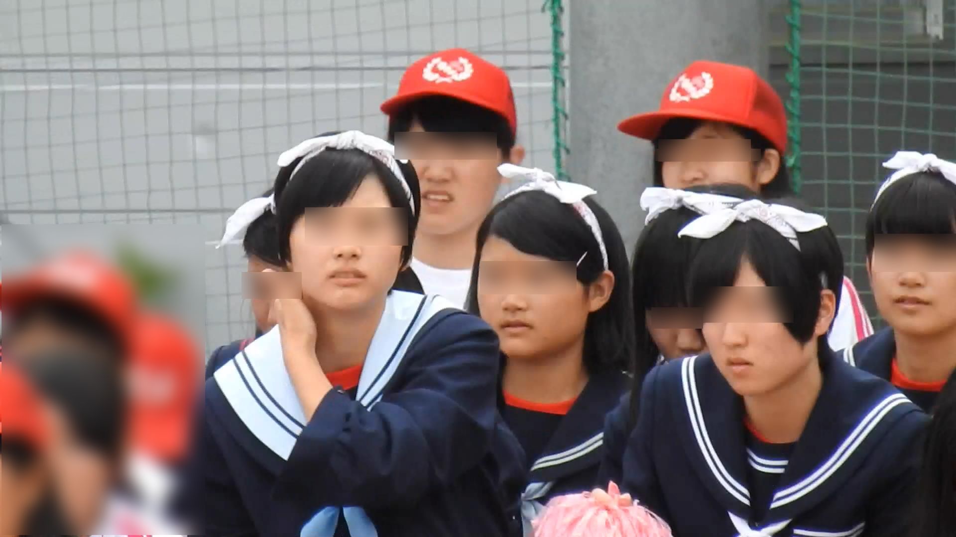 なにわガールズ485 何とか潜入 DE 白生パンティーちらりを撮影したで!