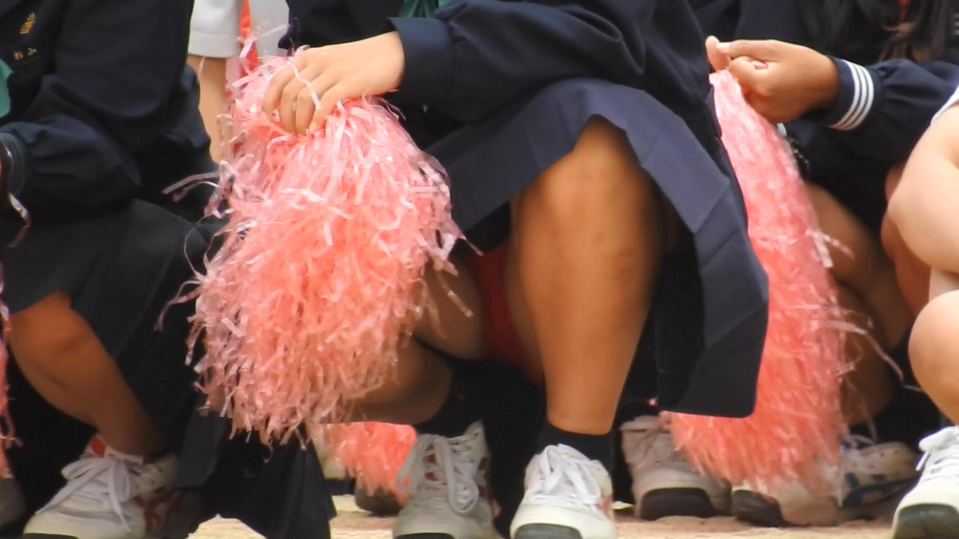 なにわガールズ485 何とか潜入 DE 白生パンティーちらりを撮影したで!