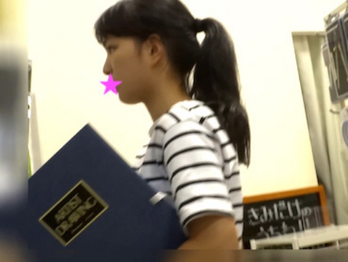 胸元の殿堂vol.158　あどけないメガネっ子の浮ブラちっぱいをじっくり堪能