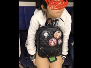 美少女JCの丸出しの太ももを約10分間に渡って変態目線で観察するマニアック動画：エチエチ！vol.2 しぐさが可愛い美少女JCちゃん