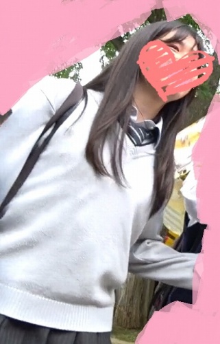 真面目そうなルックスにそぐわない花柄サテンPの制服JKの逆さ撮りパンチラ：エロスの解明者ペニス