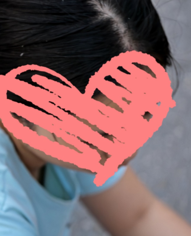 munech166 まさかのノーブラで反則級の巨乳がポロリ 画像つき詳細レビュー