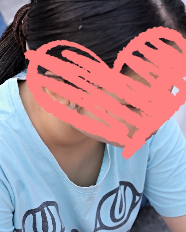 munech166 まさかのノーブラで反則級の巨乳がポロリ 画像つき詳細レビュー