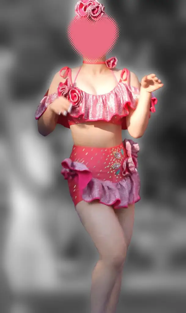 ノーブラで乳首ポッチんしながらのダンスじゃ~ニプとパッドは忘れたのか⁉ 画像つき詳細レビュー