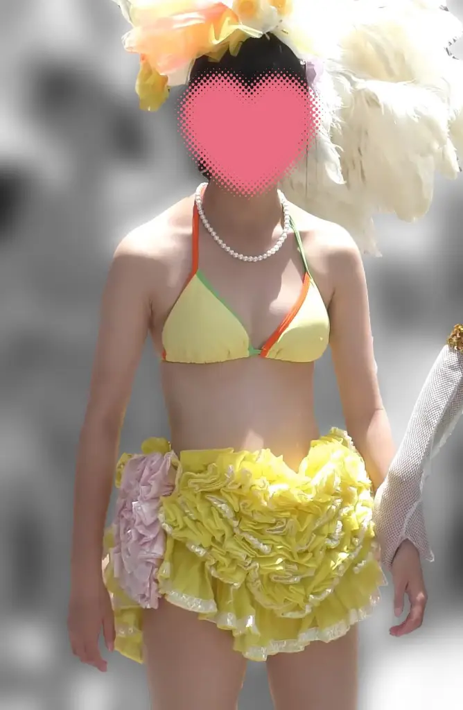 【4K】密着!気になるスリムな谷間サンバっ娘 画像つき詳細レビュー