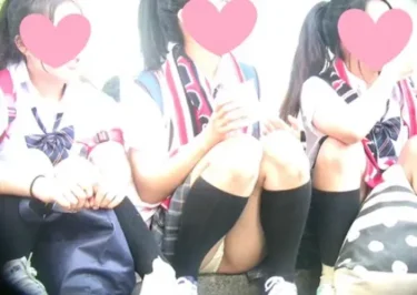 suwarikko 029 保存版 制服の子たちのお座り：予備軍のすわりっ娘
