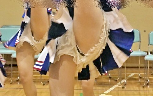 清楚系チアの連続ハミＰハイキック！：電気羊