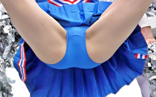 【４K】美魔女JDチア！冬のイベント～止まらない連続ハイキック！①chwdmj4k006：chwanda